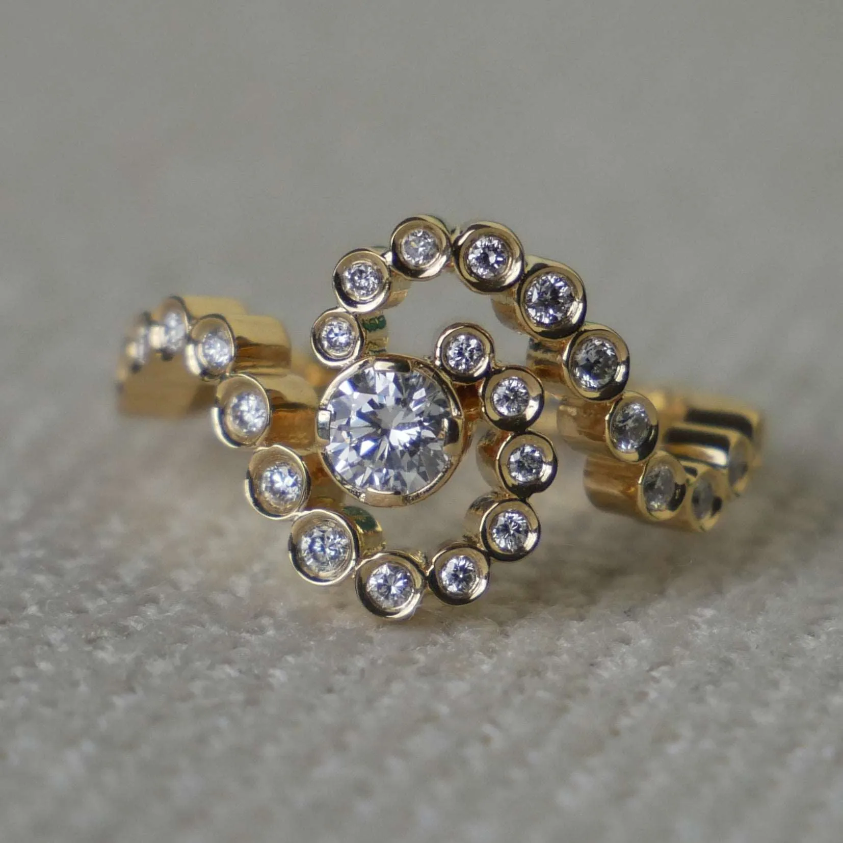 18K Wave Ocean Conch Shell Lab Moissanite or Diamond Ring