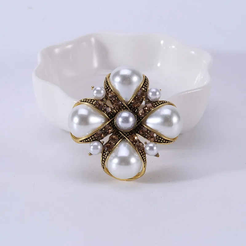 Classic Fashion Enamel Baroque Cross Pearl Brooches Pins Women Men
