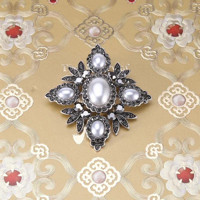 Classic Fashion Enamel Baroque Cross Pearl Brooches Pins Women Men