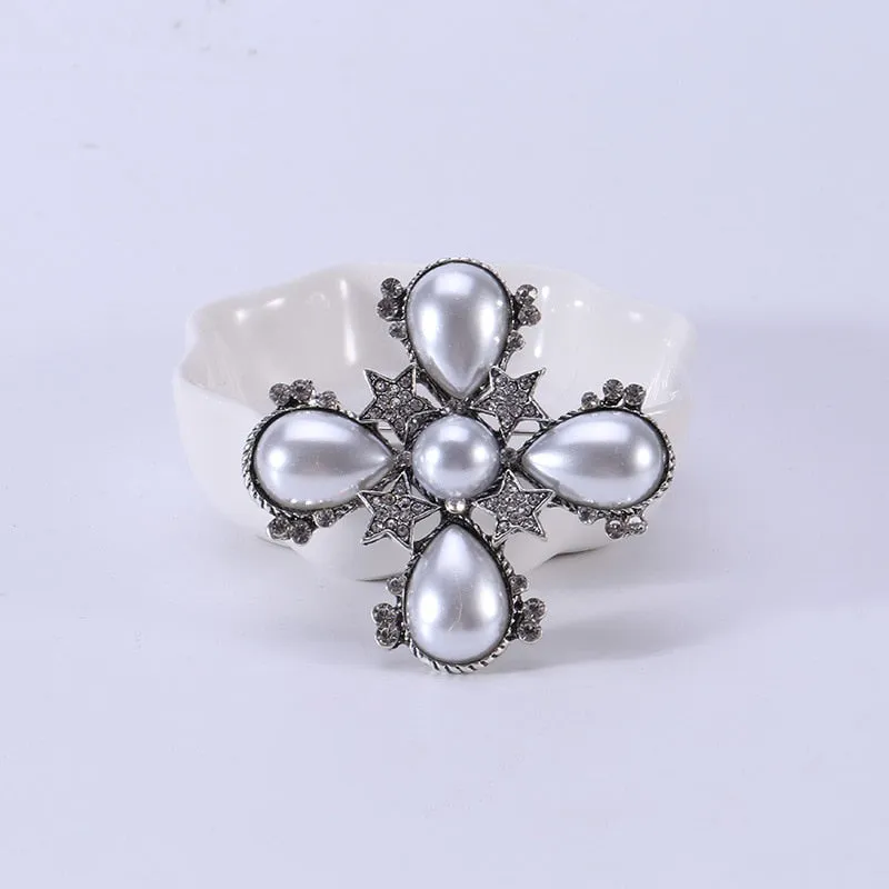 Classic Fashion Enamel Baroque Cross Pearl Brooches Pins Women Men
