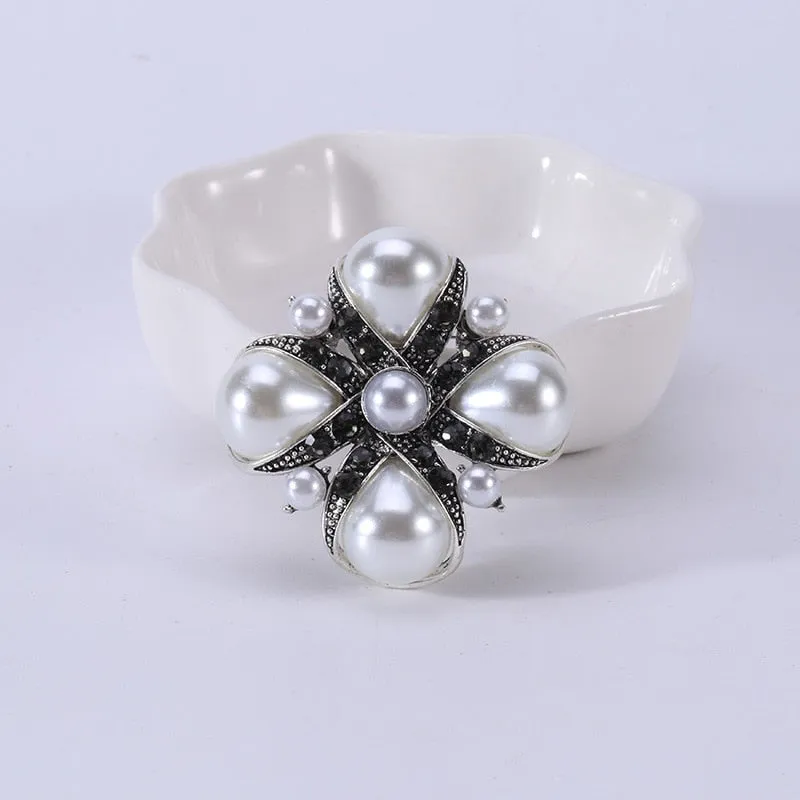 Classic Fashion Enamel Baroque Cross Pearl Brooches Pins Women Men