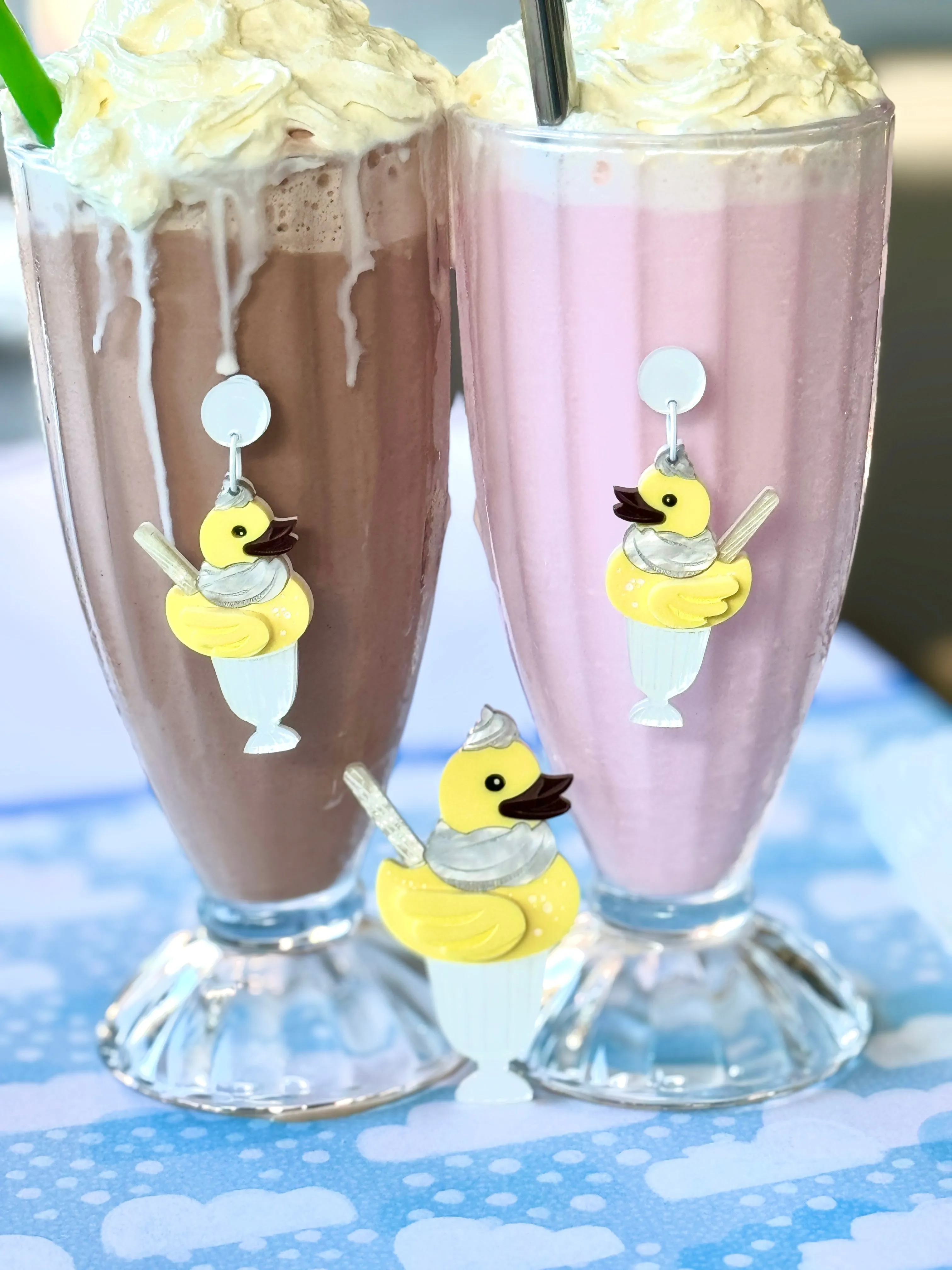 Milkshake 🥛 Ducky - earrings - Set of 2