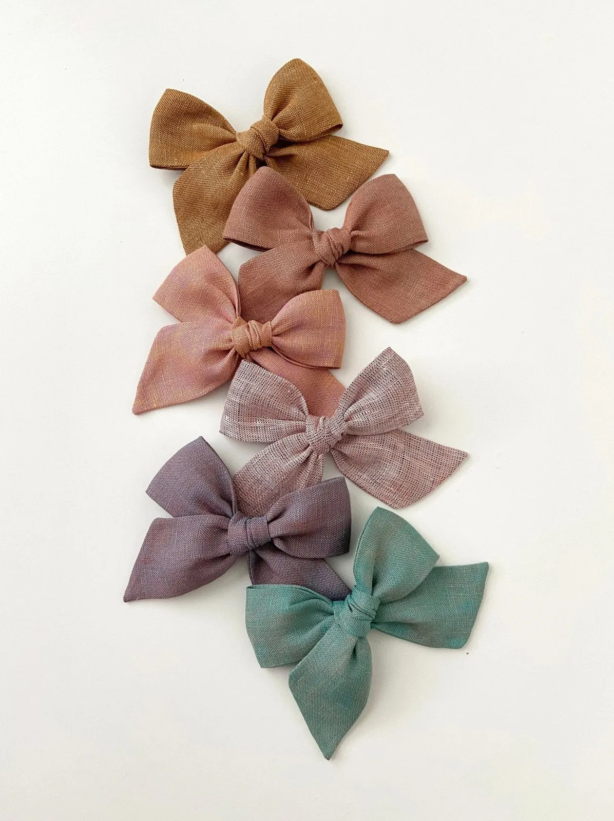 Pinwheel Bow | Monarch Gray - Alligator Clip